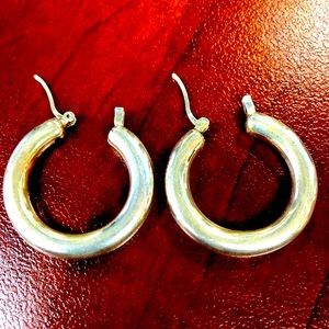 Sterling Silver Hallow Hoop Pierced Earrings